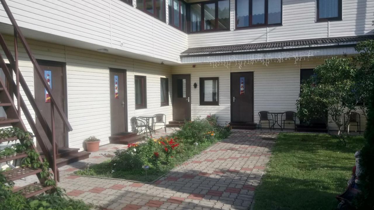 Hotel Veagles Narva-Jõesuu Exteriör bild